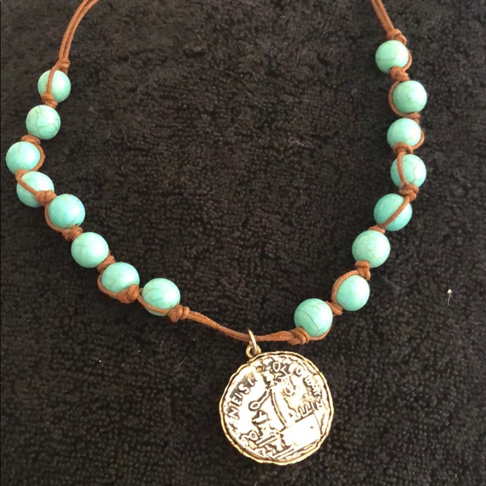 20” cute turquoise color beads necklace